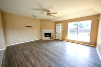 08.27 13520 Valley Mills Dr