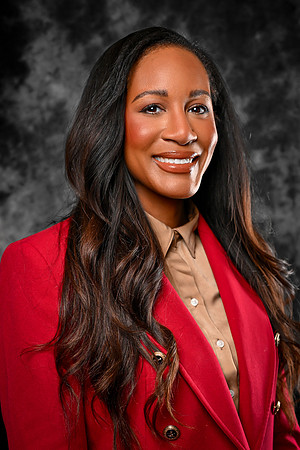 Simone Simmons EV2